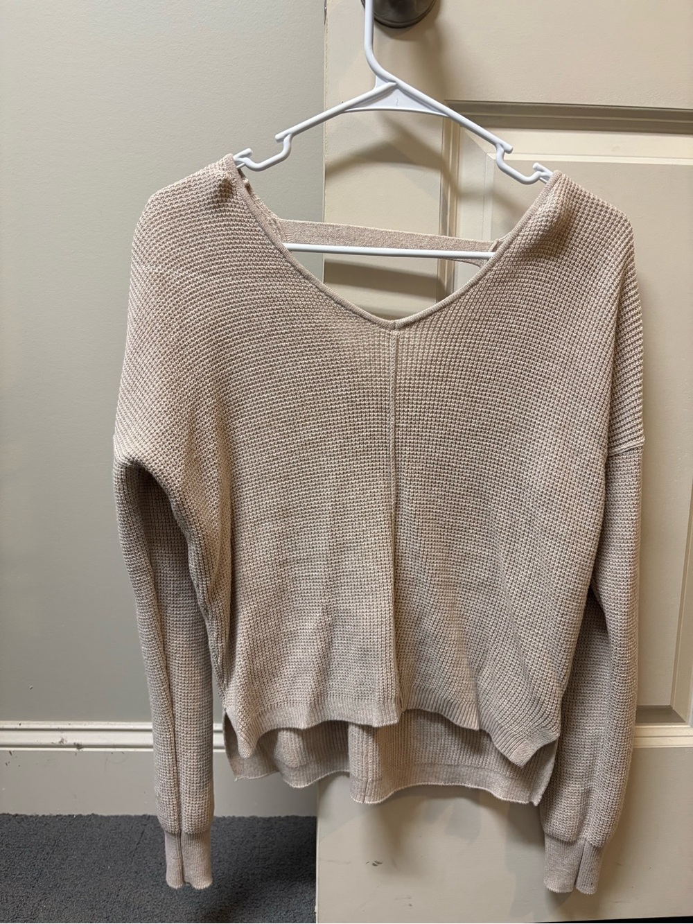 Hippie Rose V-Neck Waffle Knit Sweater - Beige